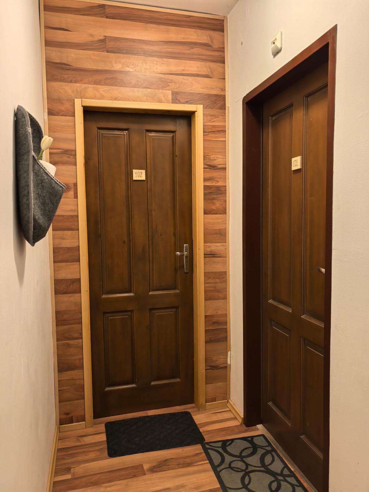 4 Rooms Plovdiv Exteriör bild