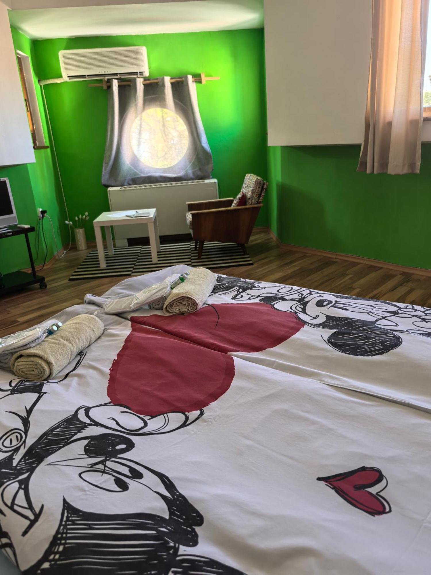 4 Rooms Plovdiv Exteriör bild