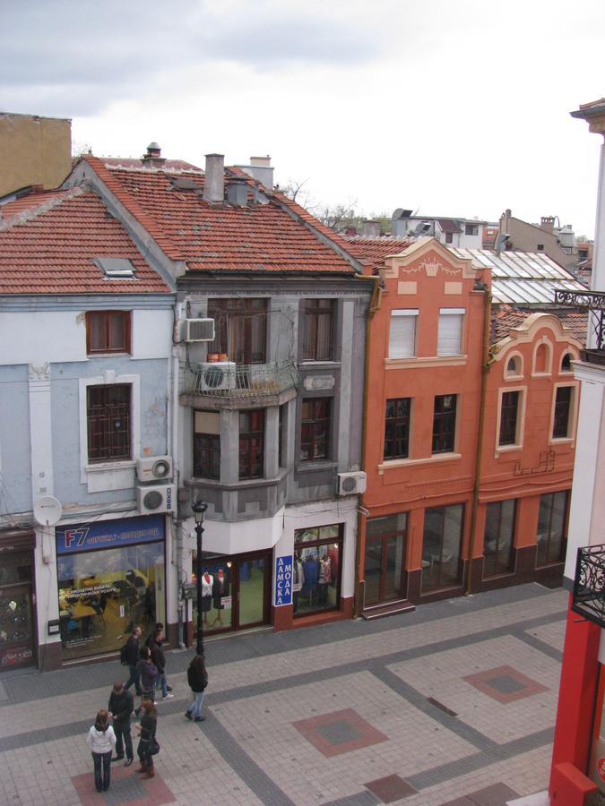 4 Rooms Plovdiv Exteriör bild